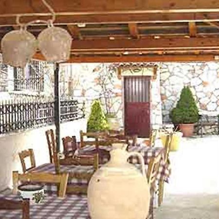 Lithos Hotel Priólithos Exterior foto