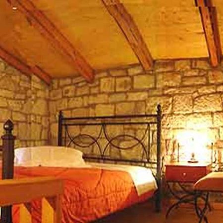 Lithos Hotel Priólithos Cameră foto
